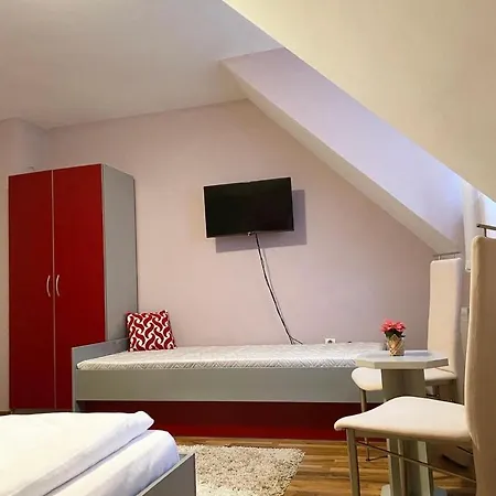 Aleksandra ゲストハウス *