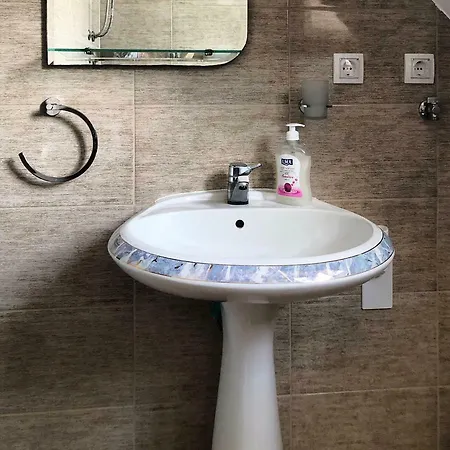 ゲストハウス Aleksandra *